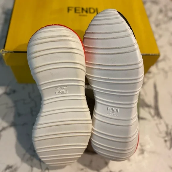 FENDI SNEAKERS - Picture 11 of 12